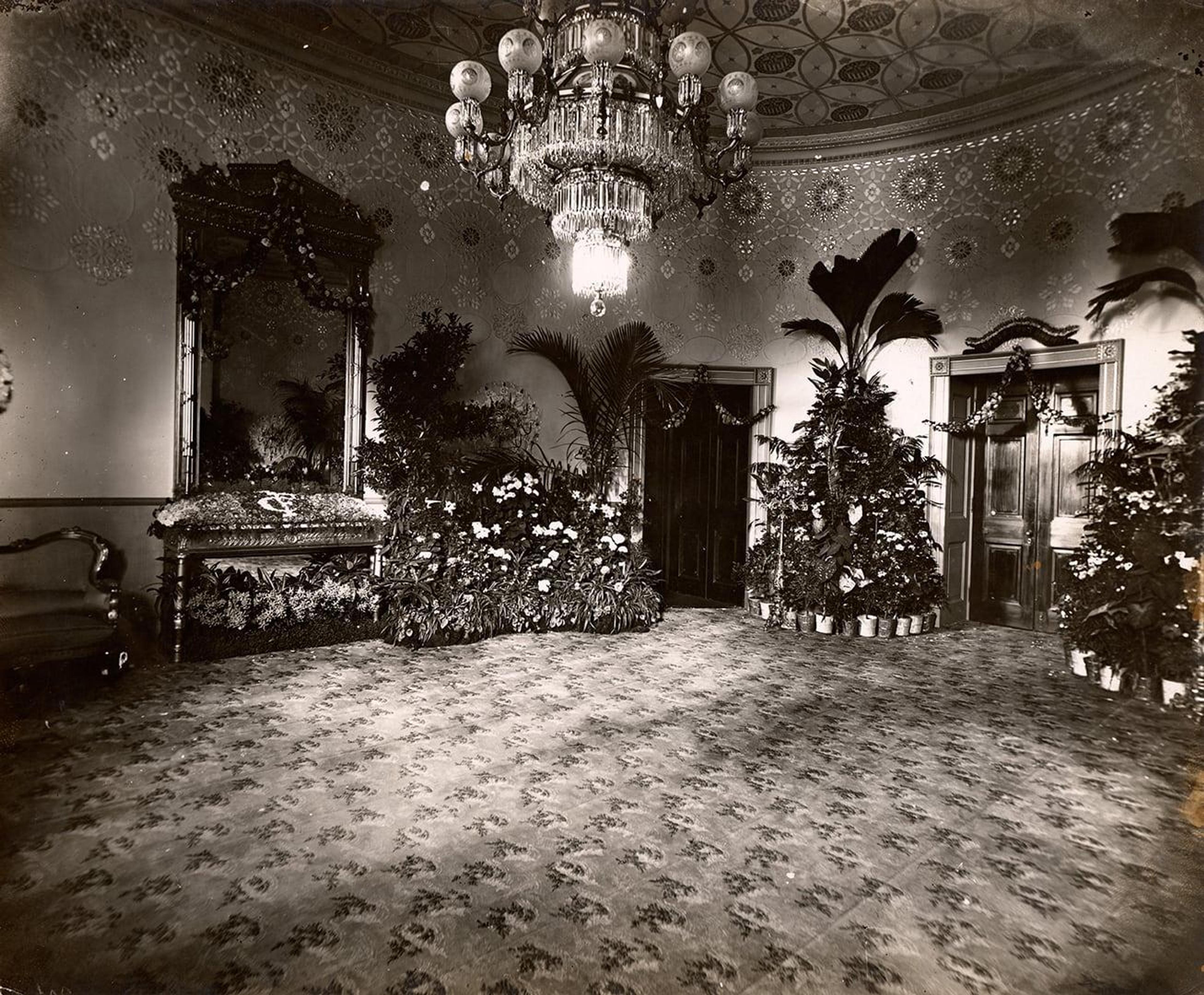 1892 mas 1886 cleveland wedding decorations in blue room whha