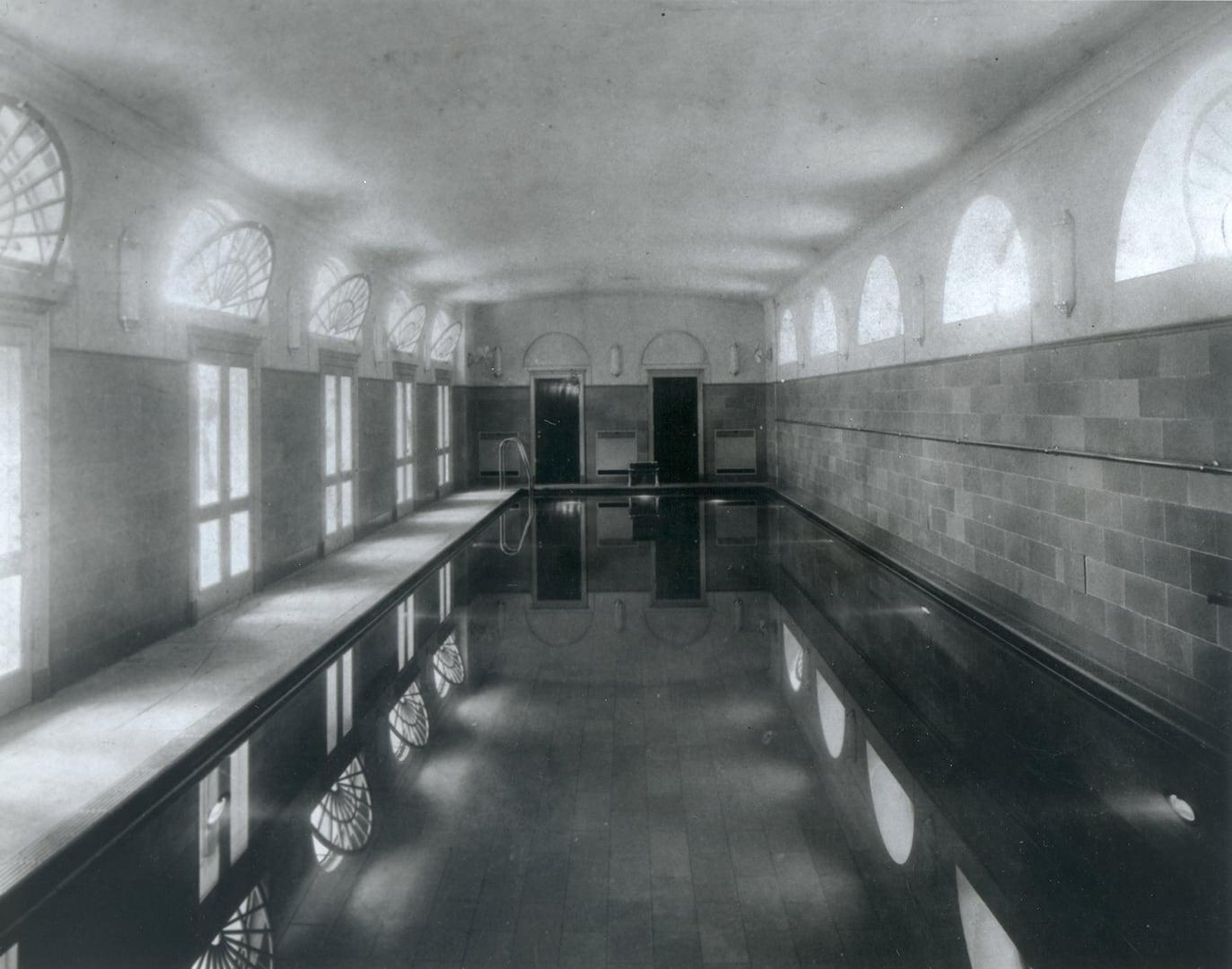 4446 mas 1933 white house indoor pool whha