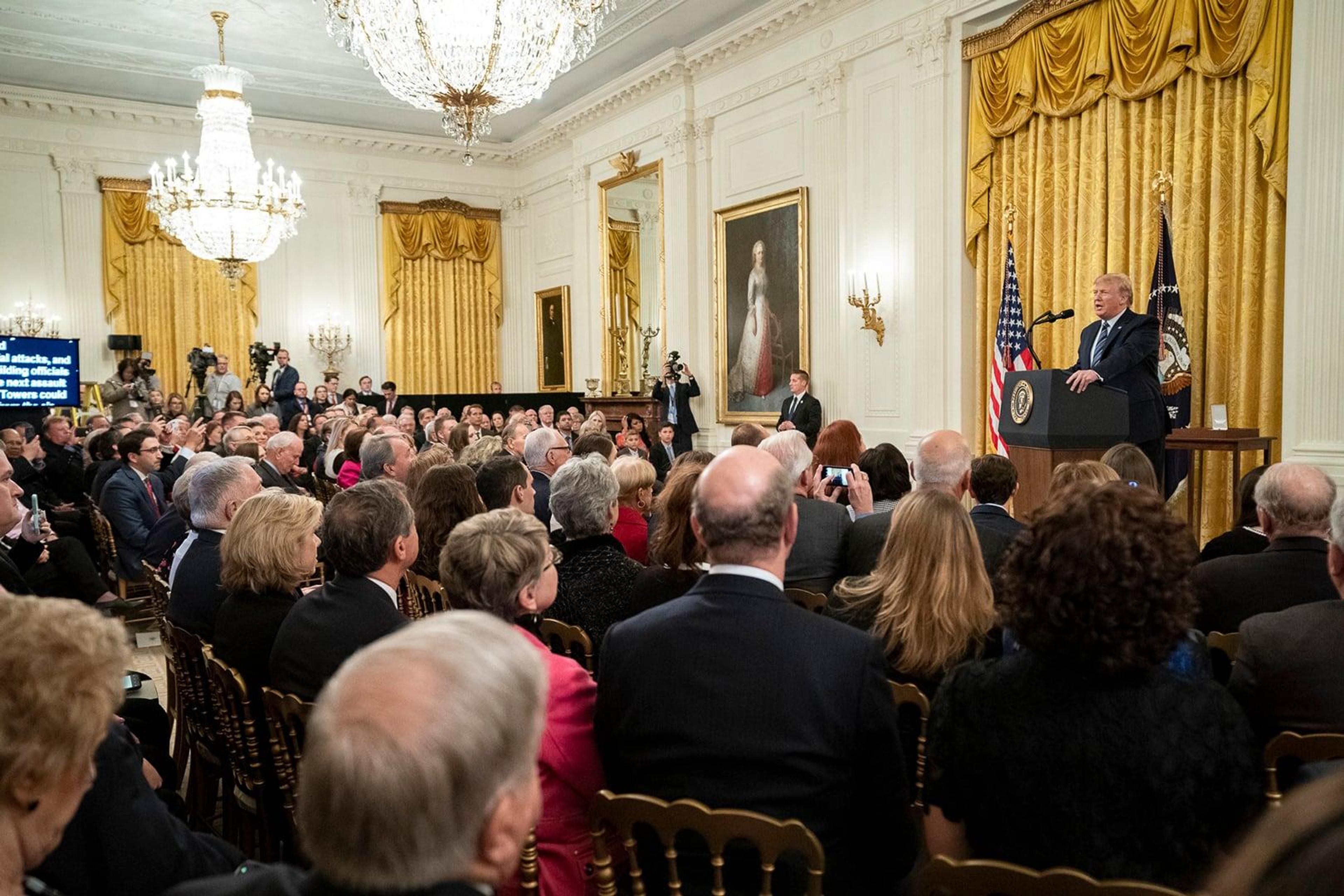 5201 mas 2019 trump remarks prior to presenting presidential citizens medal fli